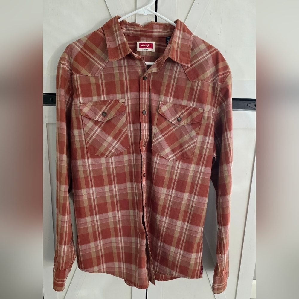 Wrangler Plaid Casual Button Down Shirt